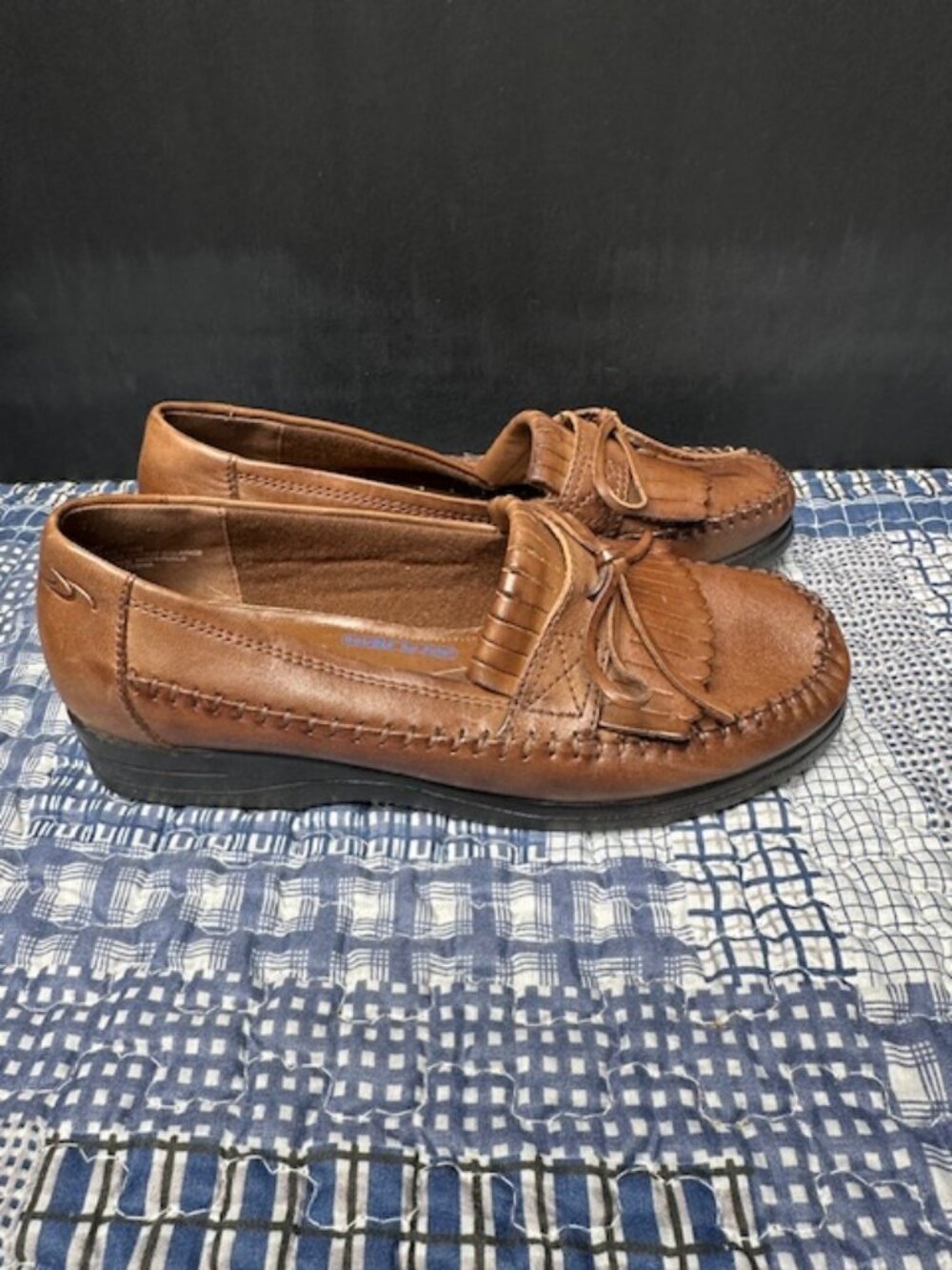 Dr. Scholl's Dakota Flats NWOT Woman's Size 8 WIDE